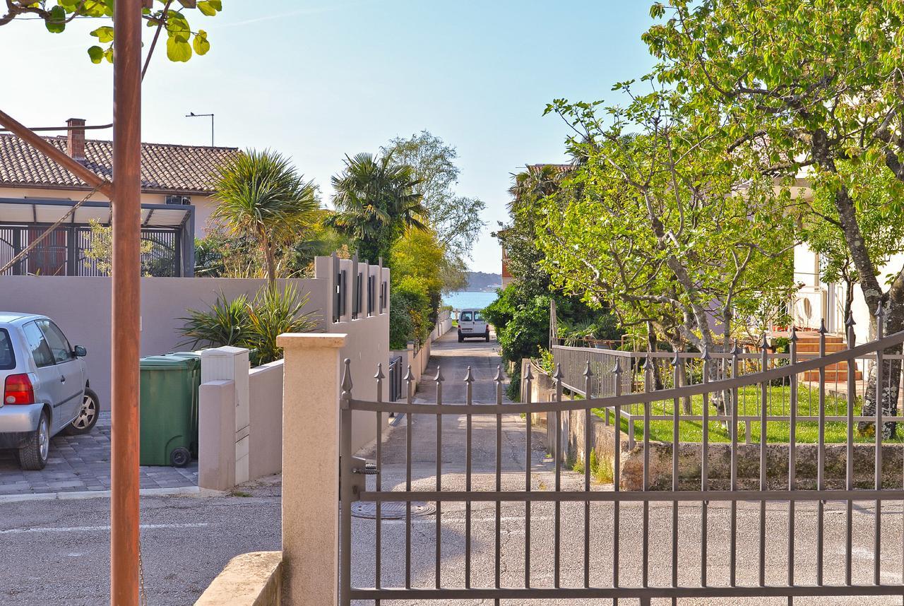 Apartment Ljiljana 1553 Novigrad  Bagian luar foto
