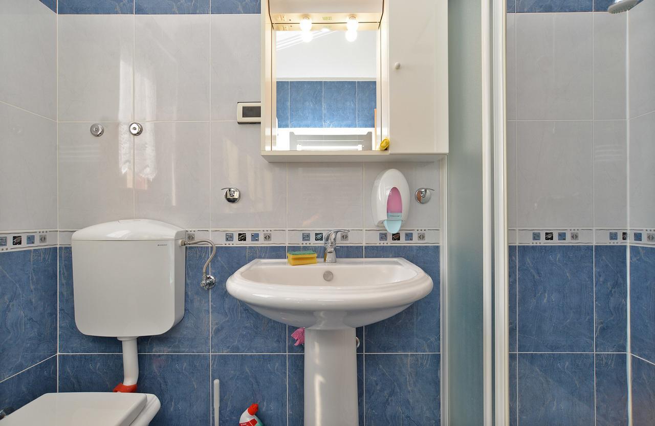 Apartment Ljiljana 1553 Novigrad  Bagian luar foto