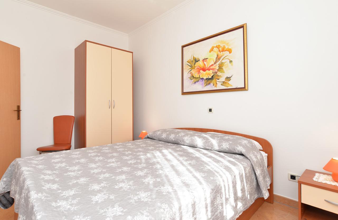 Apartment Ljiljana 1553 Novigrad  Bagian luar foto