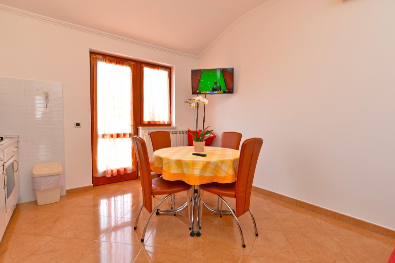 Apartment Ljiljana 1553 Novigrad  Bagian luar foto