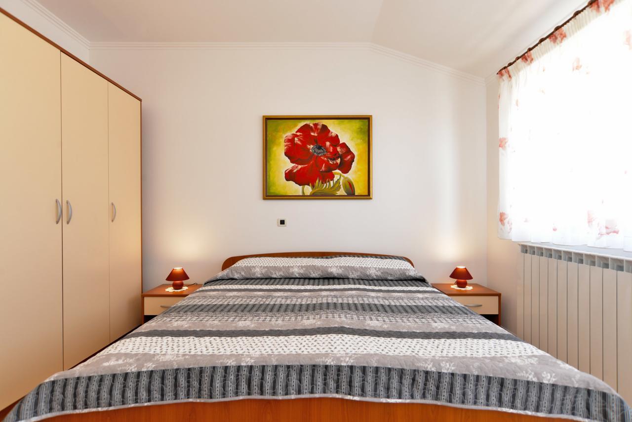 Apartment Ljiljana 1553 Novigrad  Bagian luar foto