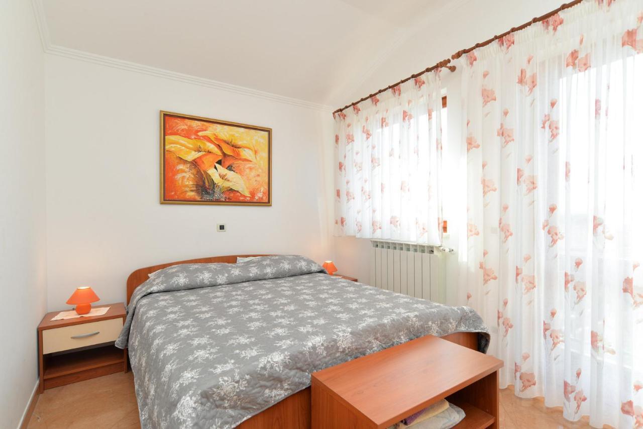 Apartment Ljiljana 1553 Novigrad  Bagian luar foto