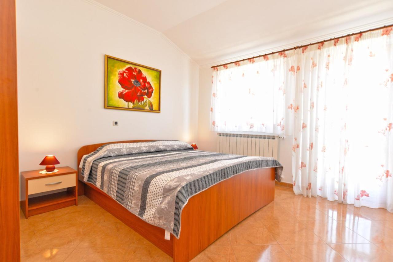 Apartment Ljiljana 1553 Novigrad  Bagian luar foto